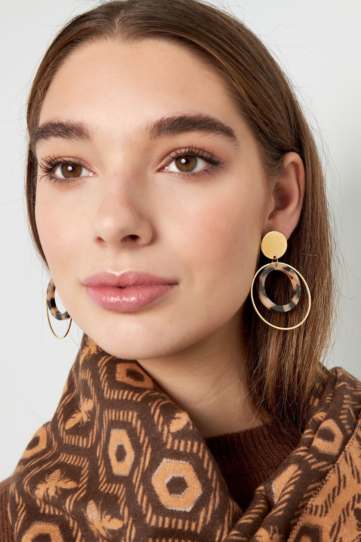 Oorbellen double round | Goud-beige
