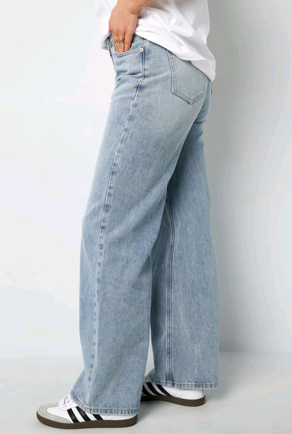 Cotton woven jeans